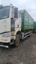 FAW J6 6x4 Зерновоз 558983-41 (Дизельный, 11,1 л, 420 л.с., МТ)