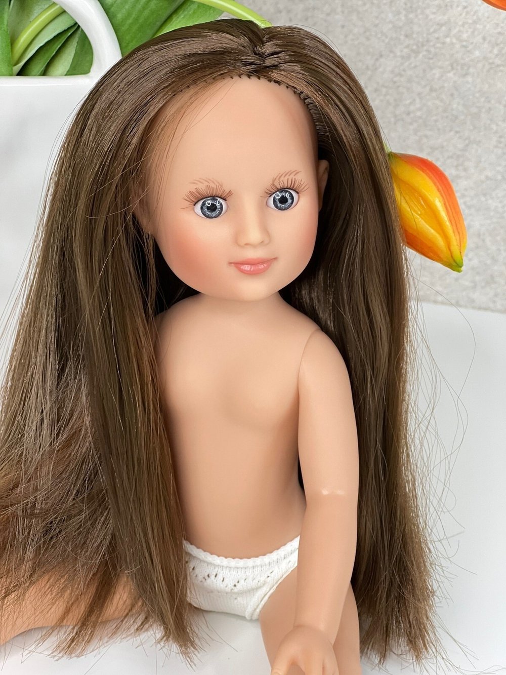 Кукла Nines виниловая 34см Leslie без одежды (1440W6)