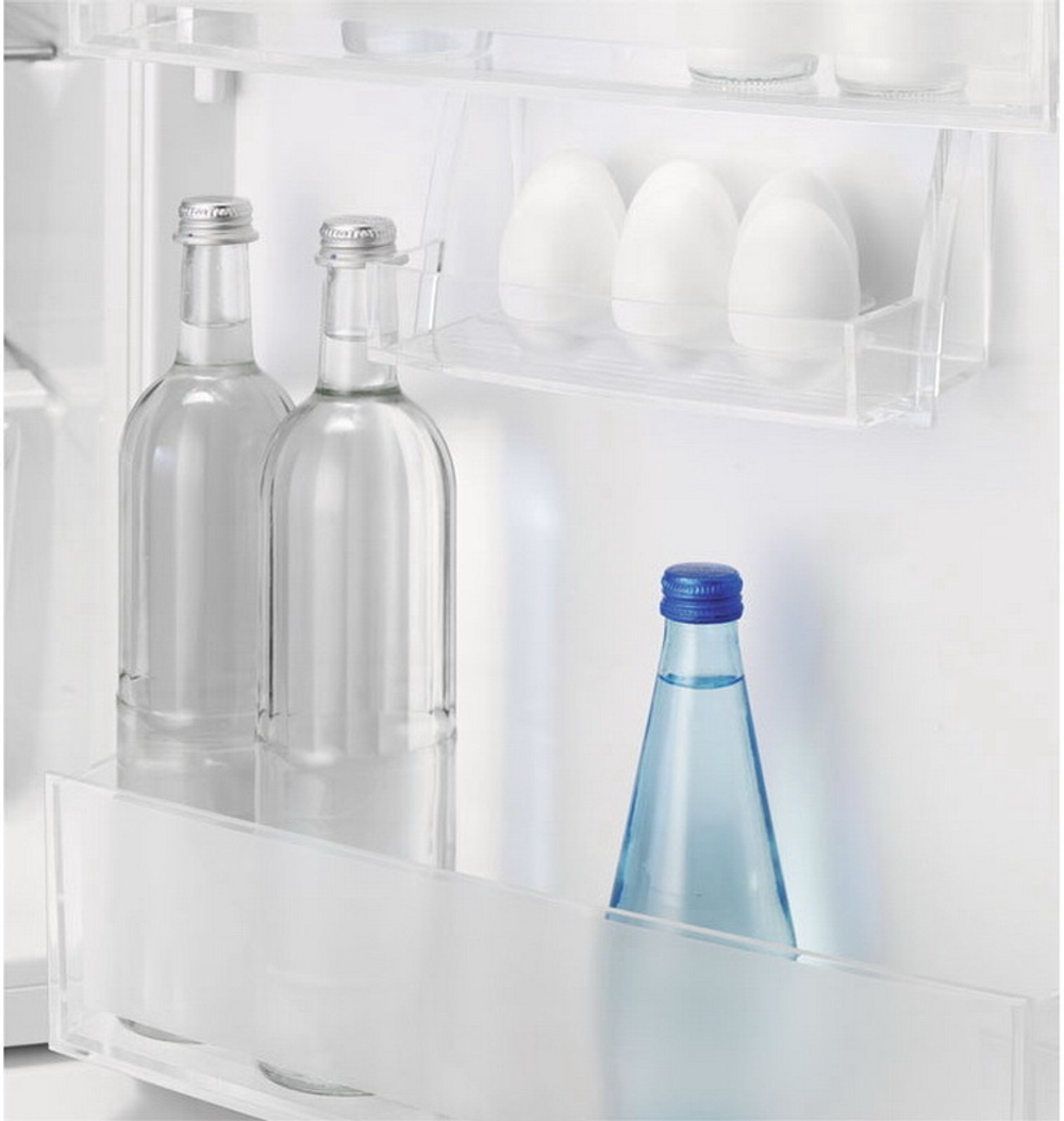 Встраиваемый однокамерный холодильник Electrolux LFB2AE88S1