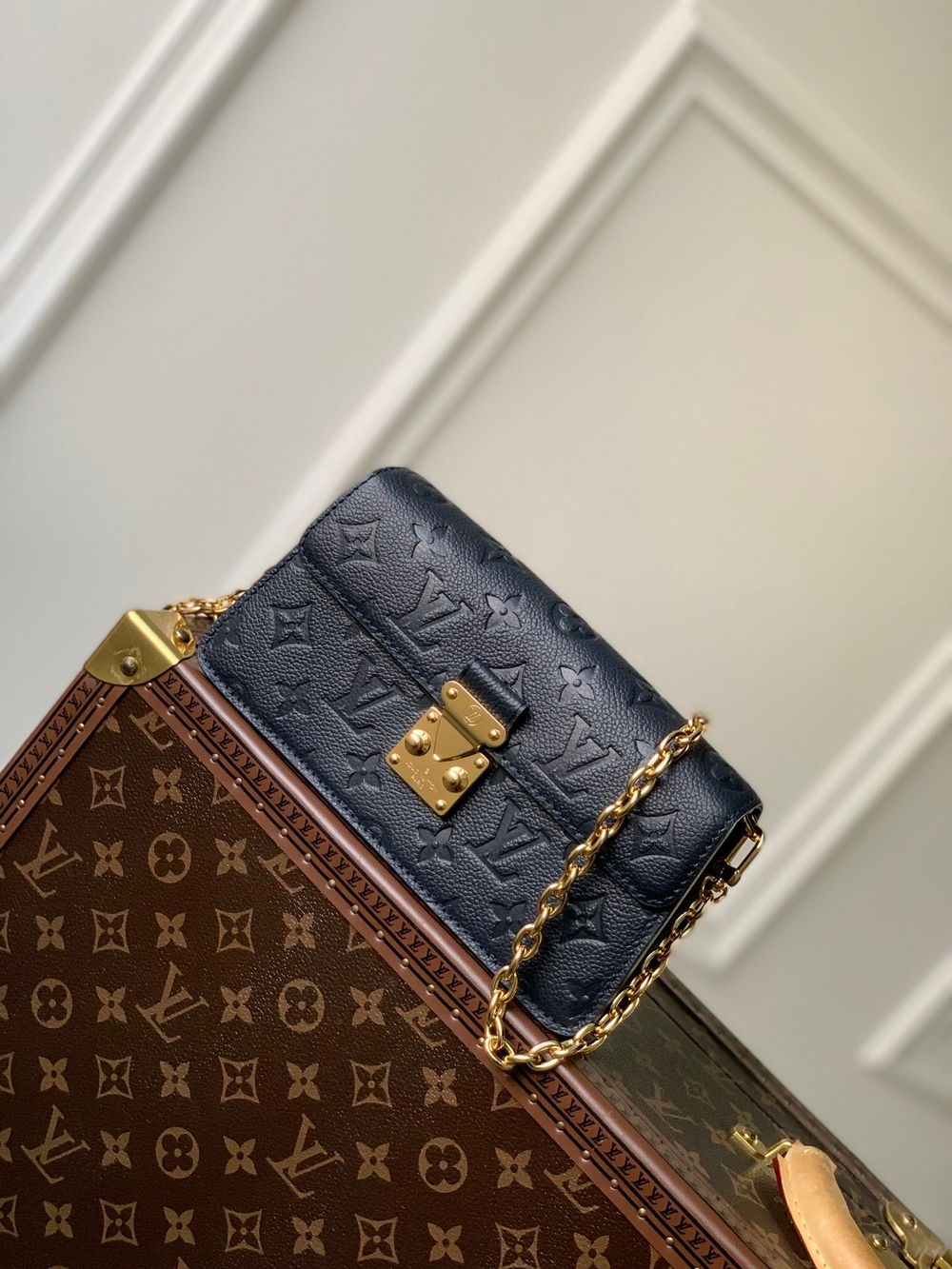 Louis Vuitton Metis Wallet On Chain