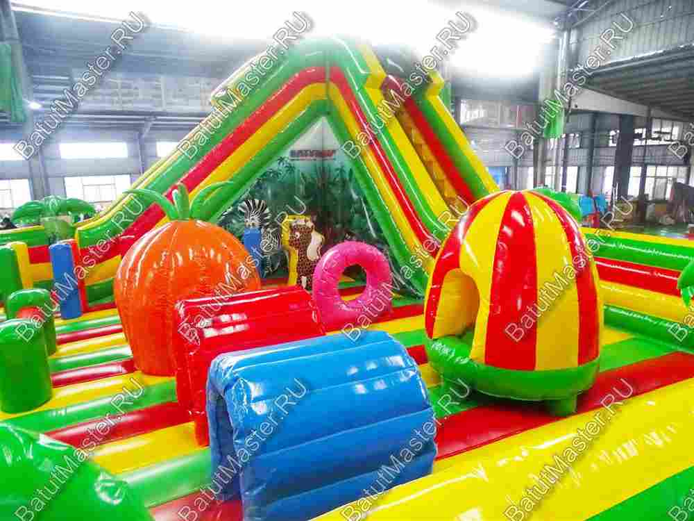 Коммерческий надувной батут "Джунгли" 10*10*5 м