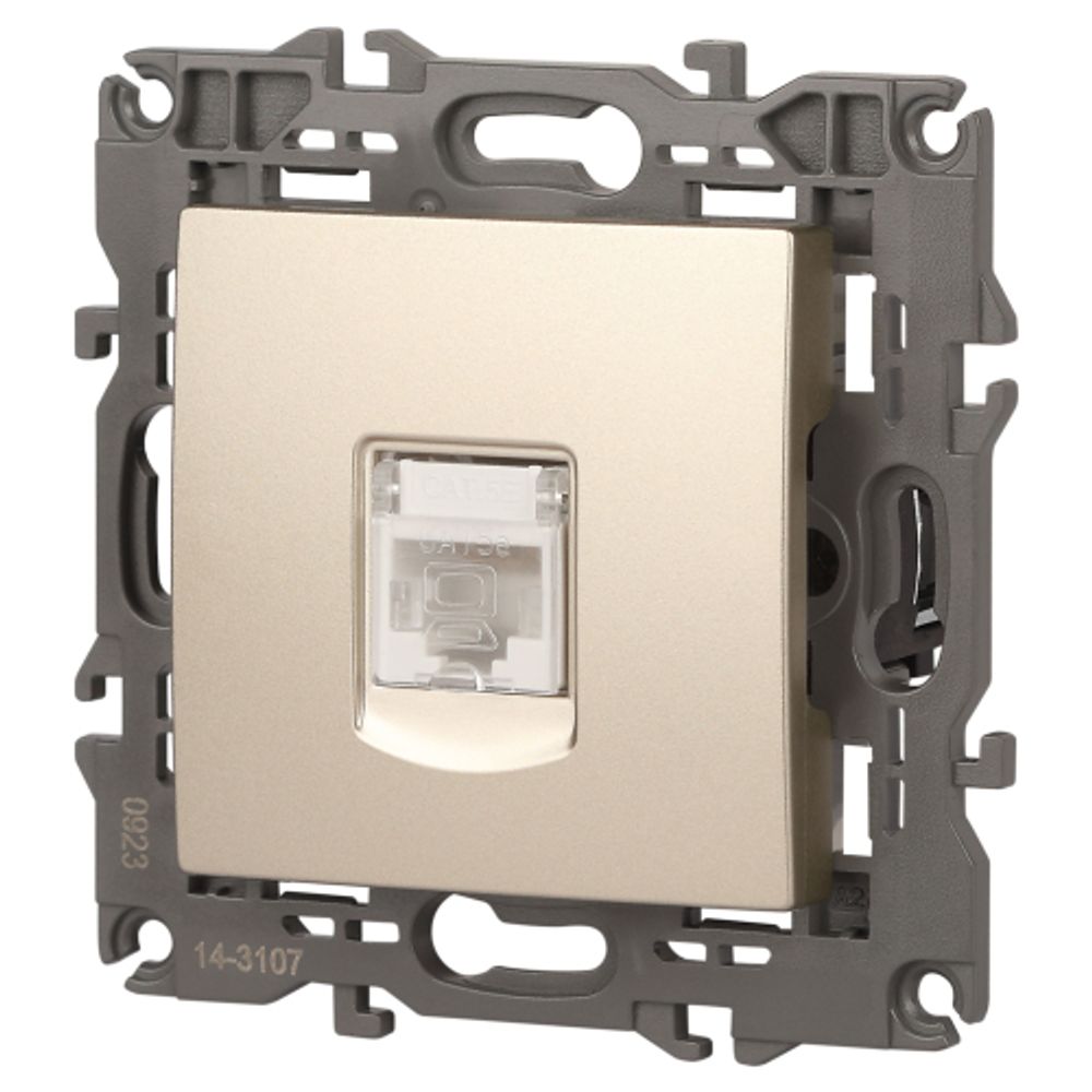 Розетка ЭРА Elegance 14-3107-04 информационная RJ45 IP20 шампань | Elegance Шампань