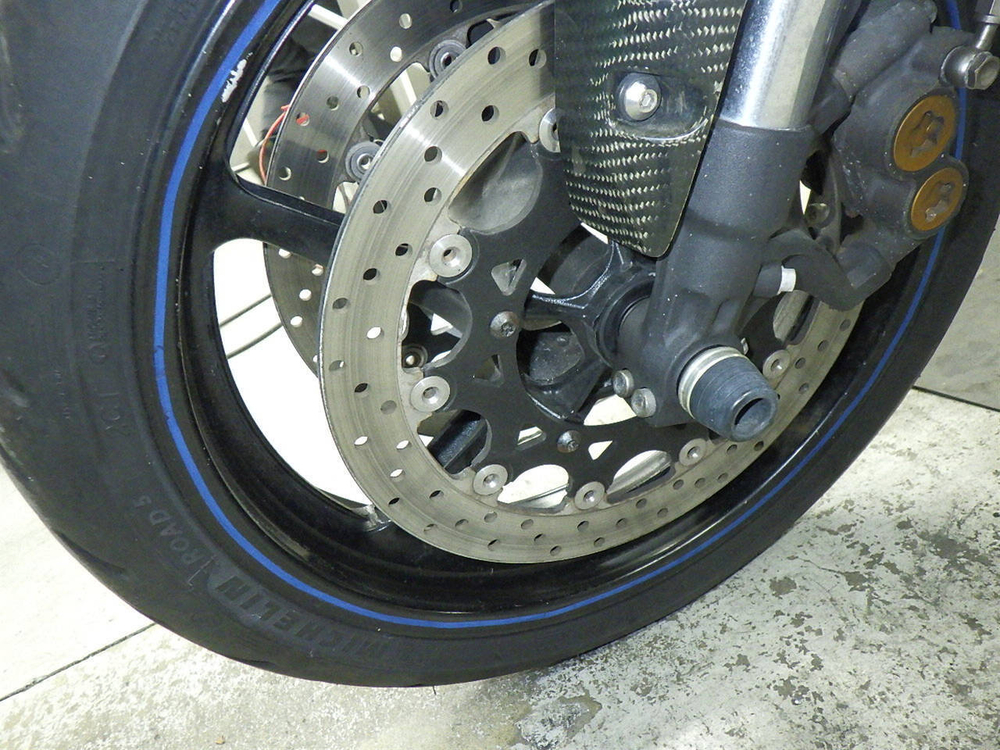 Yamaha YZF-R1 , 2004