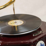 Граммофон с голландской керамикой