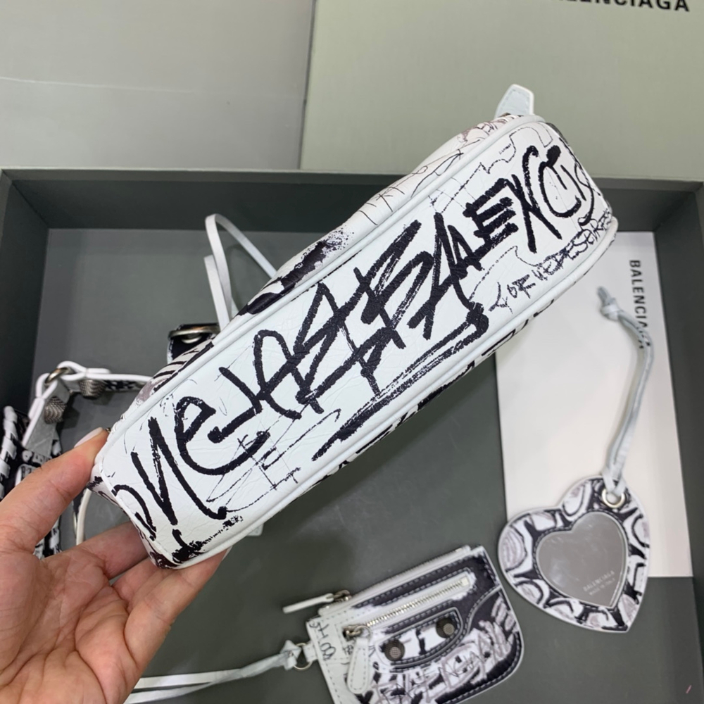 Balenciaga Le Cagole 26 cm