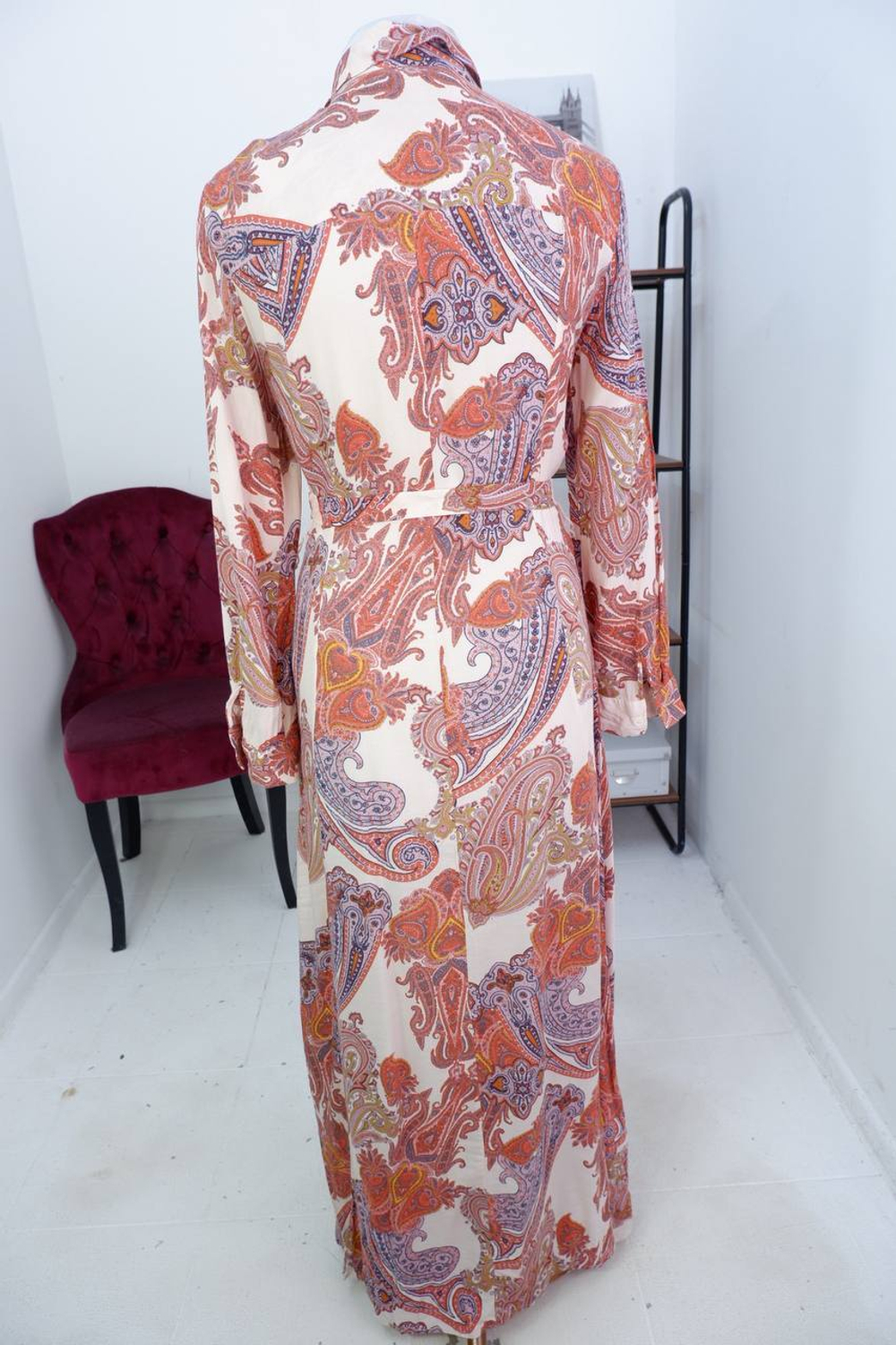 Платье ZARA для летних путешествий, из вискозы, 46 размер