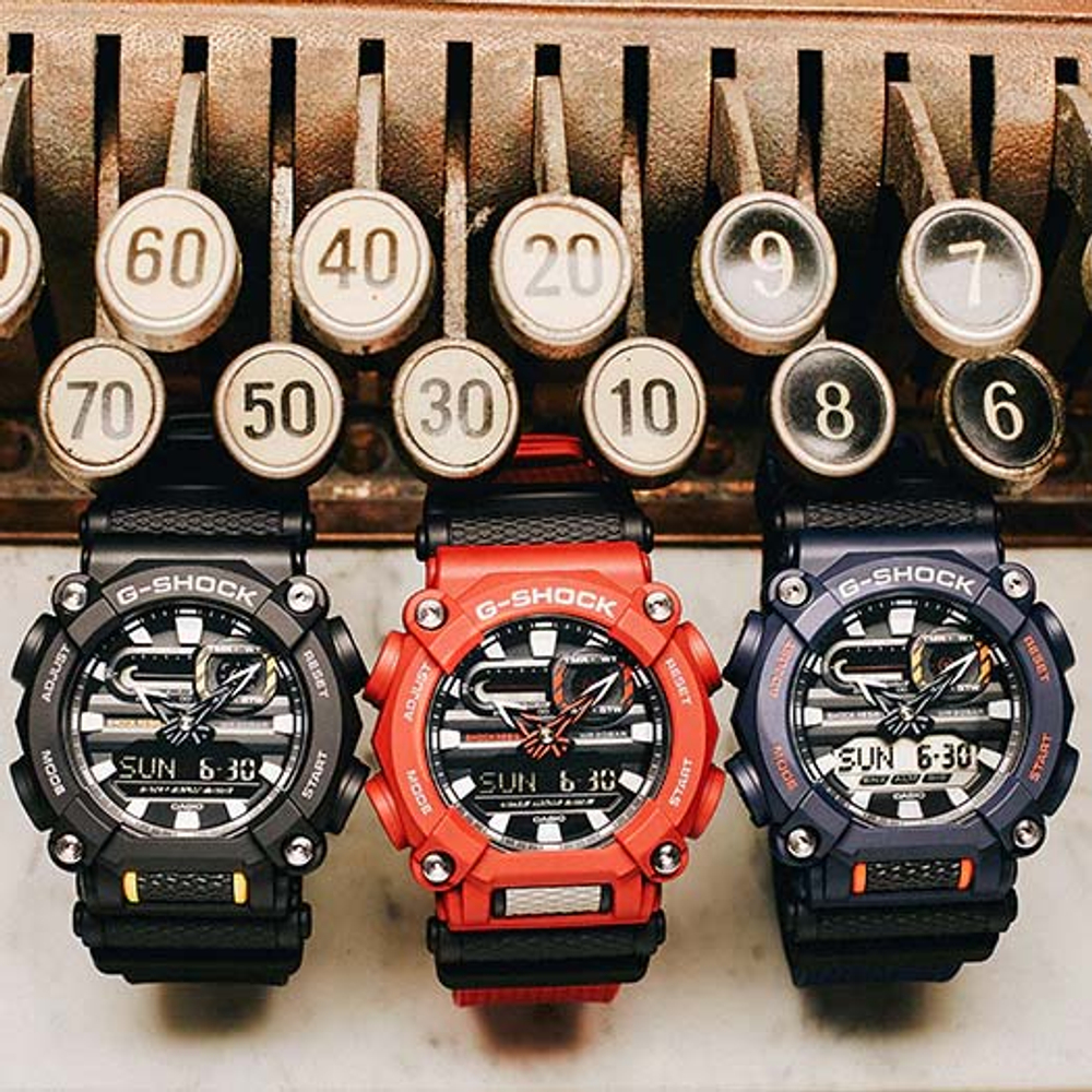 Часы Casio GA-900-1AER