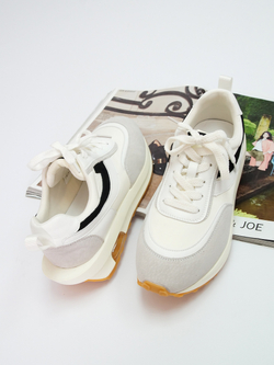 Кроссовки женские демисезонные