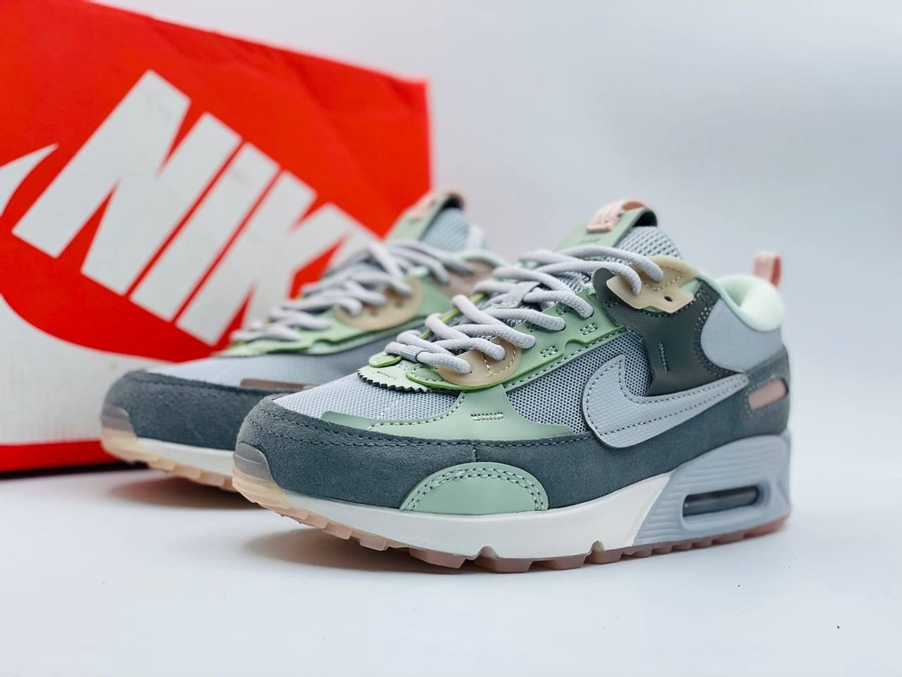 Кроссовки женские Nike Air Max 90 Futura