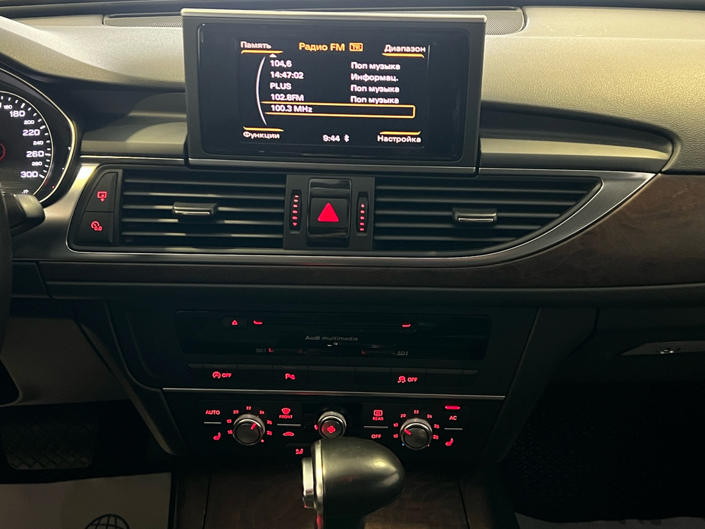 Audi A6, 2012 год