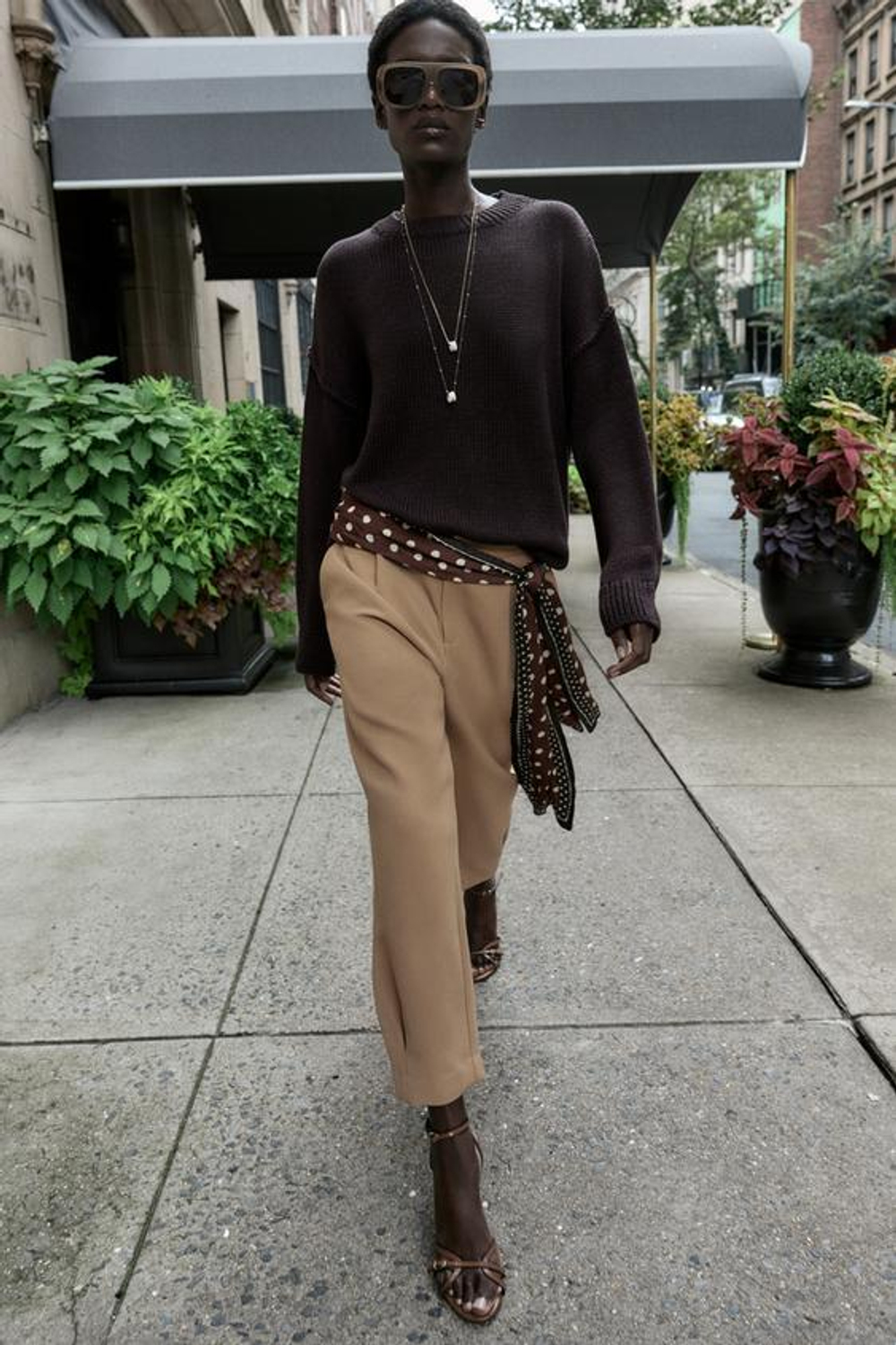 ZARA БРЮКИ CARROT С ЗАЩИПАМИ, РЫЖЕВАТО-КОРИЧНЕВЫЙ