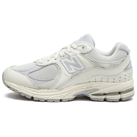 Кроссовки New Balance 2002R Triple White