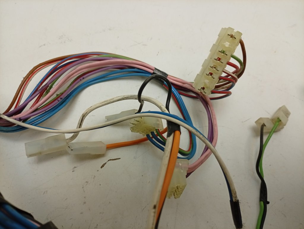 WMV1600BY/01 кт39 Комплект проводов для стиральной машины Bosch б/у