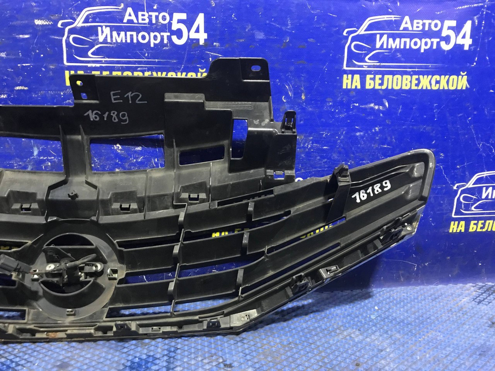 Решетка радиатора NISSAN NOTE 2012-2016