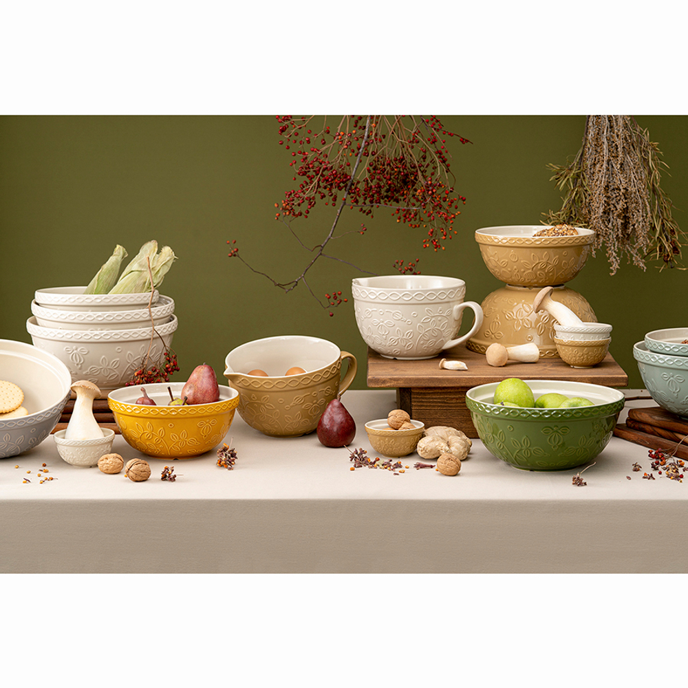 Кувшин для смешивания кремового цвета с рельефным узором Ягоды Тайги из коллекции russian north, 2л