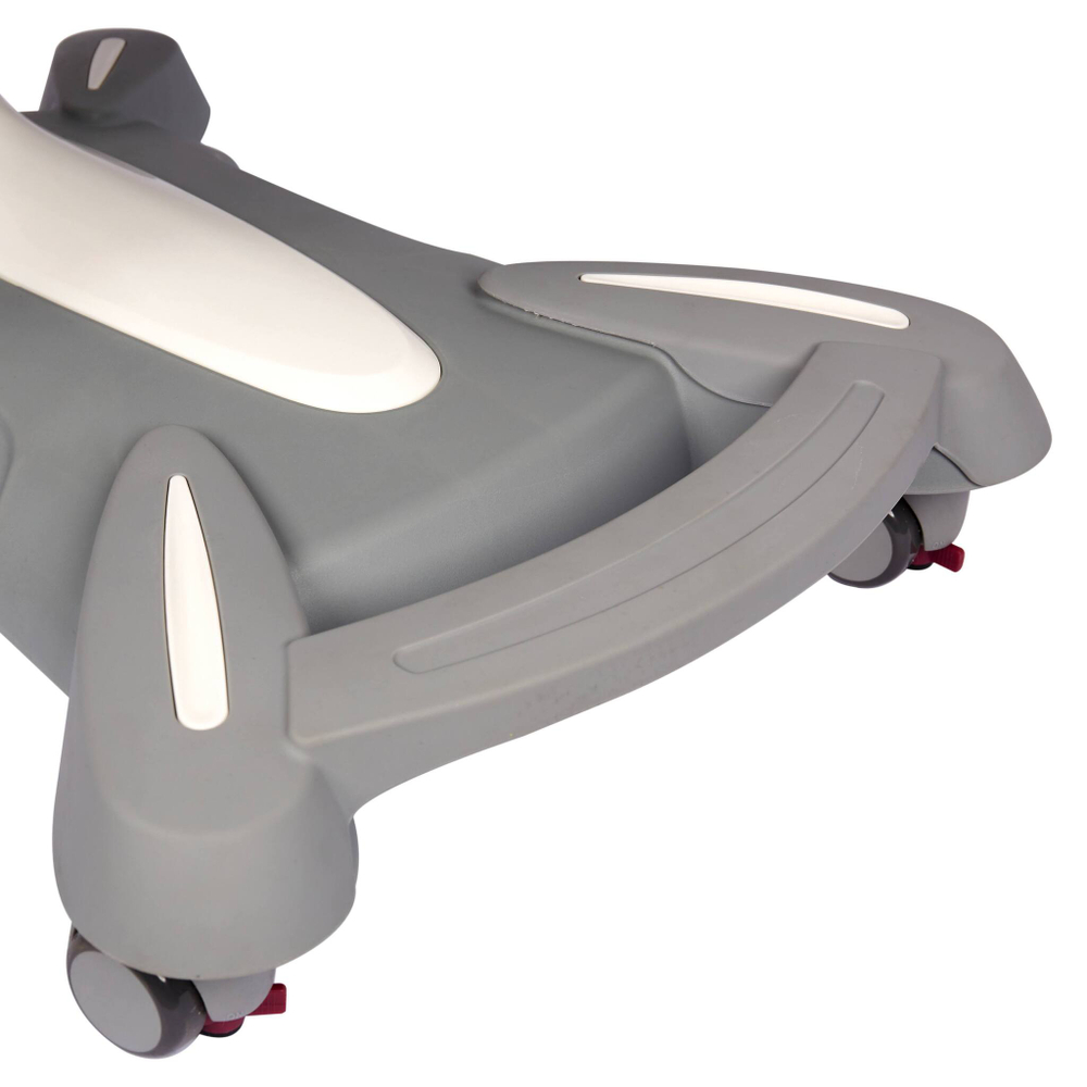 Эргономичное кресло Fundesk Contento  с подлокотниками