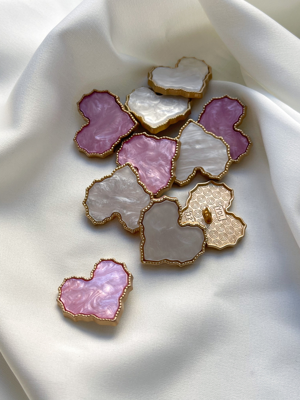 Пуговицы Перламутр белый Сердце