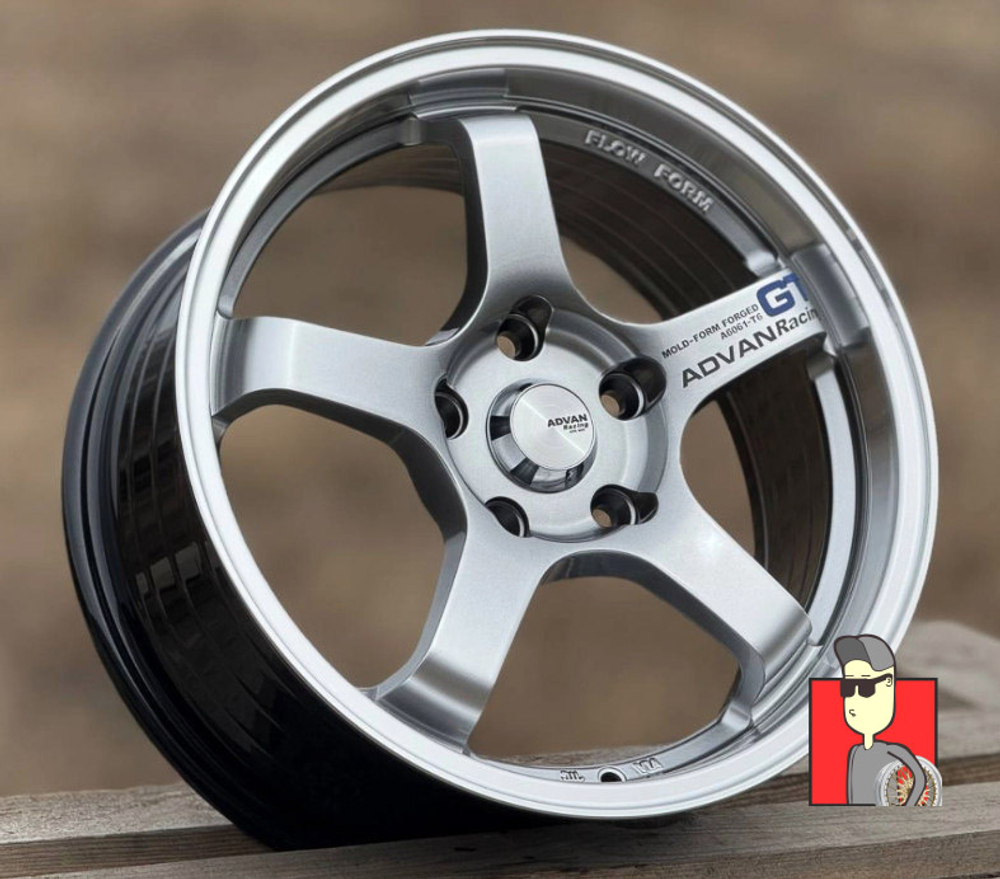 Комплект дисков Advan GT 15x7 et30 5x114.3