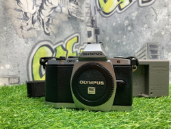 Olympus OM-D E-M5