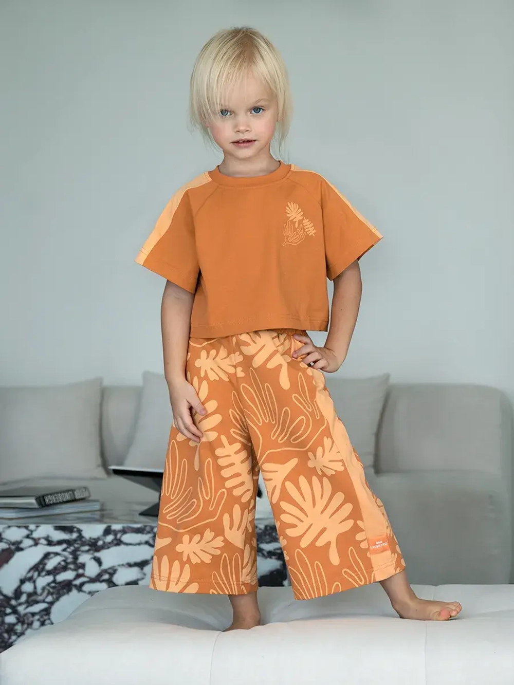 Костюм для девочки, футболка и кюлоты