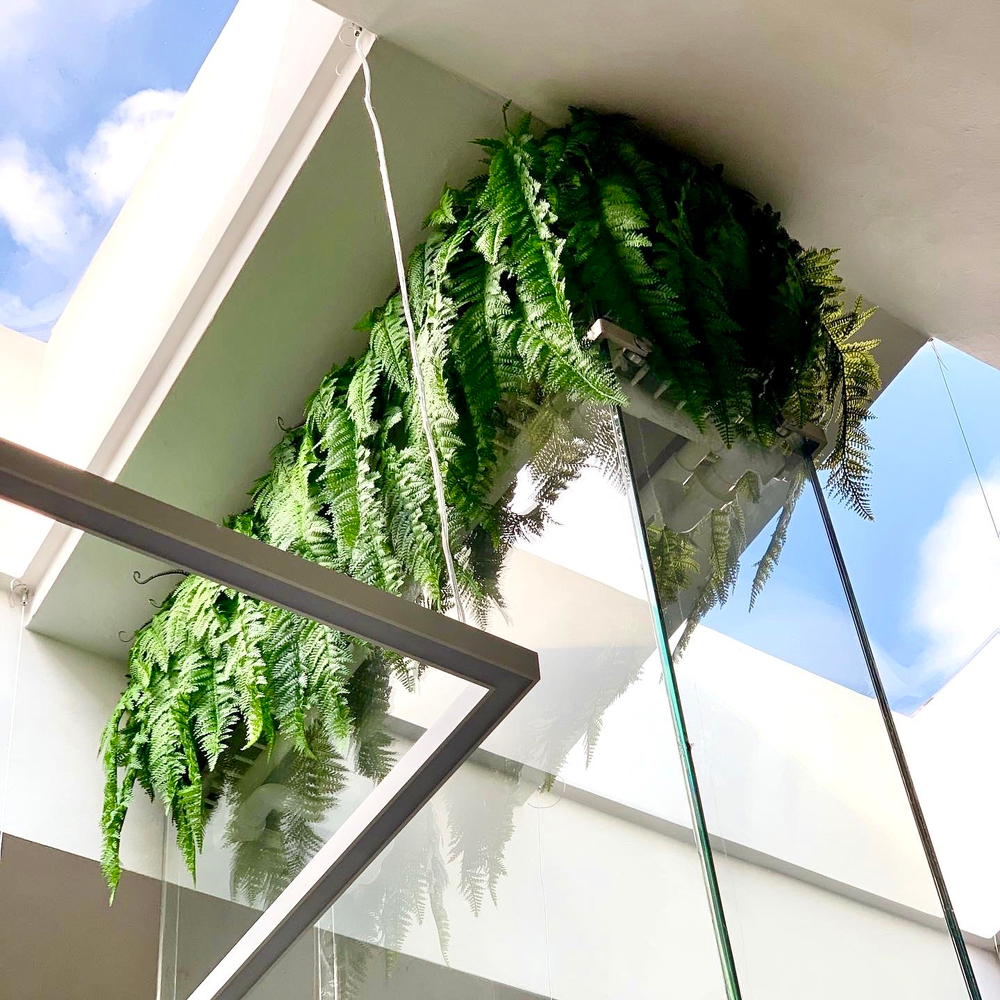 20.04. Искусственные папоротники для декора фонтана. "Стройкомплекс Group" г.Майкоп