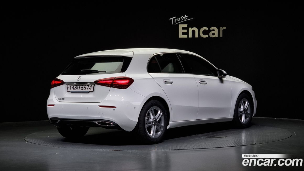 Mercedes-Benz A-Class W177 A220 Hatchback (04.2024)