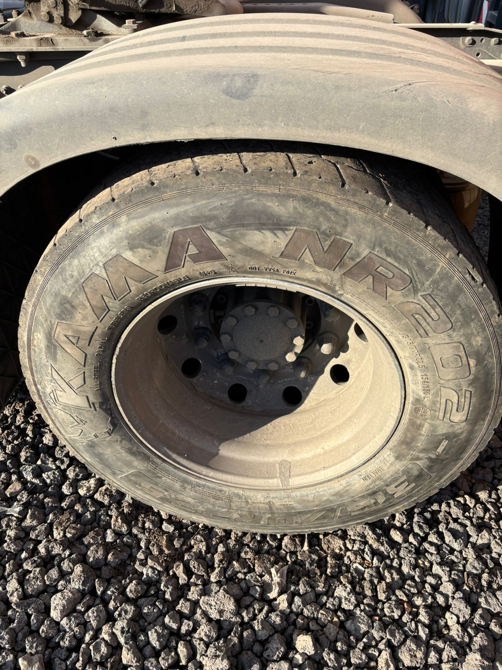 Shacman (Shaanxi) SX* 4x2 Седельный тягач SX4188YY381 (Дизельный, 12,5 л, 473 л.с., МТ)