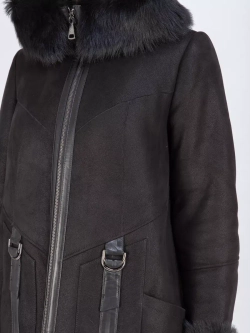 Дубленка зимняя с капюшоном натуральная