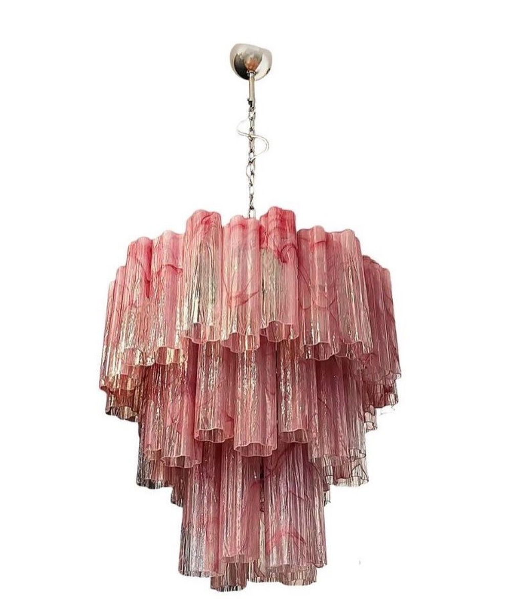 Стильная люстра из розового стекла ✨