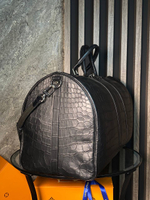 Сумка дорожная из кожи крокодила Louis Vuitton