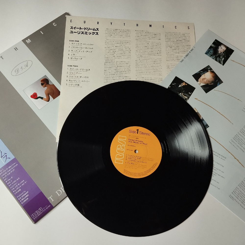 Винтажная виниловая пластинка LP Eurythmics Sweet Dreams (Are Made Of This) (Japan 1983) (Obi) This Is The House