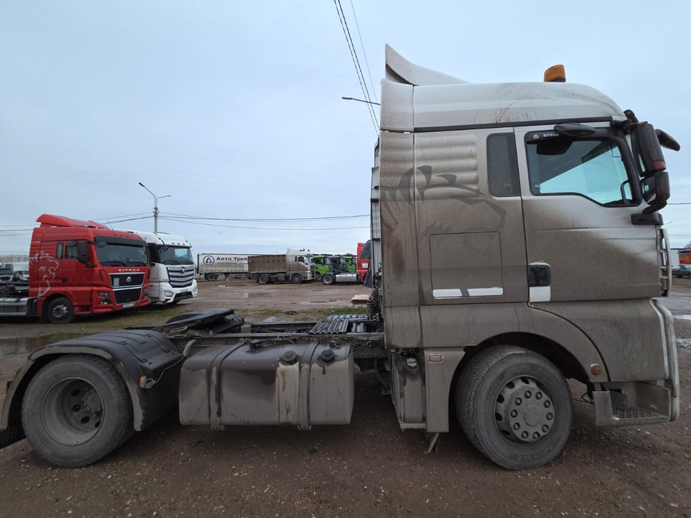 SITRAK C7H 4x2 Седельный тягач ZZ4186V391HE (Дизельный, 12,4 л, 480 л.с., МТ)