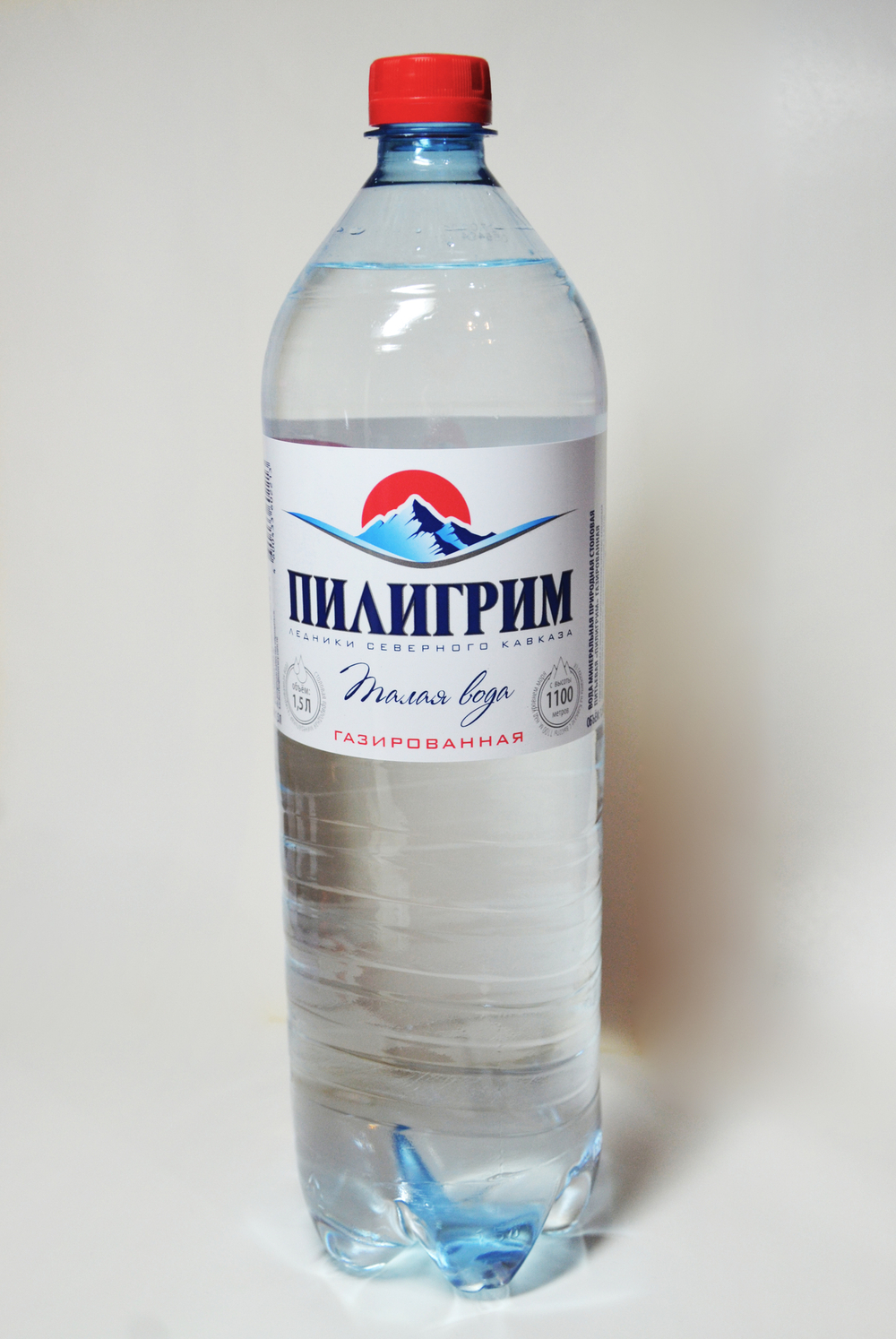 Талая вода "Пилигрим" 0.5 л. Газированная "Ледники северного Кавказа"