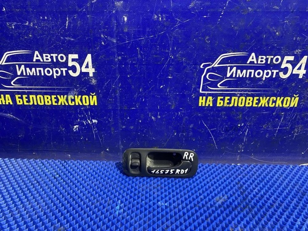 Ручка двери задней правой салонная Honda CR-V 1995-2001