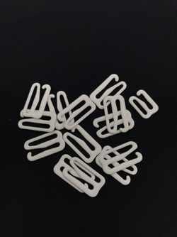 Застежка-крючок металл белый 15 мм