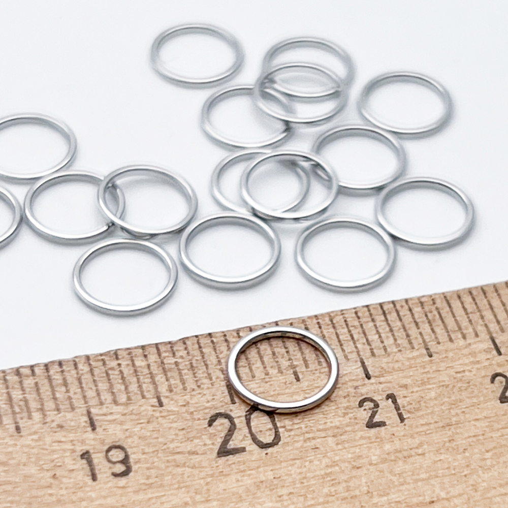 Кольцо неразъемное, цвет серебро (родий), размер 8*1 мм, цена за 1 шт