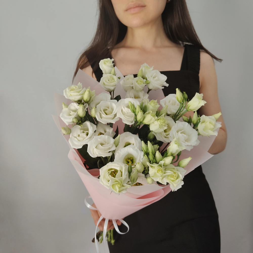 Букет белой эустомы