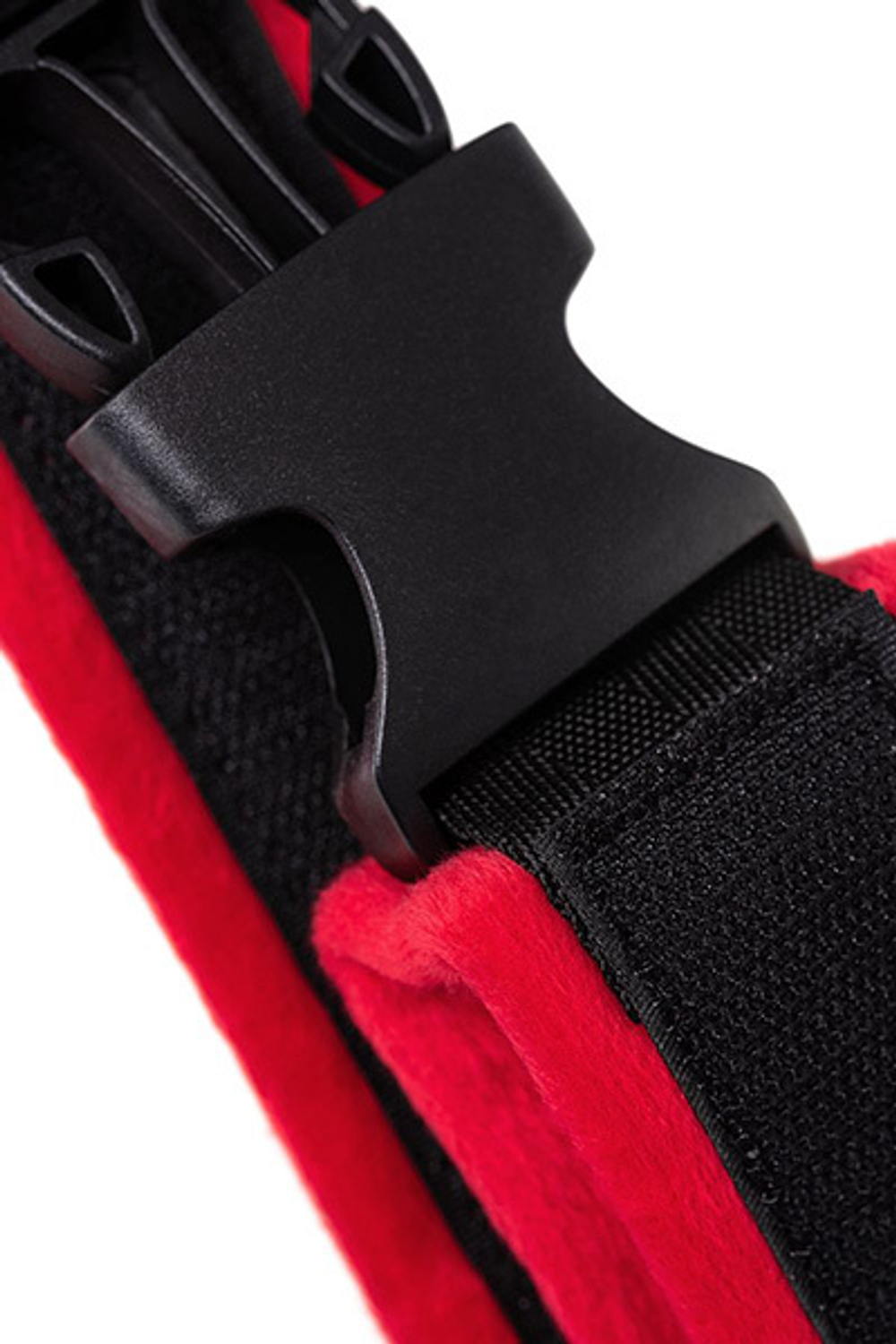 Красно-черные велюровые наручники ToyFa Anonymo 310106