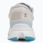 Женские Кроссовки для бега On Cloudstratus 3 cream/arctic