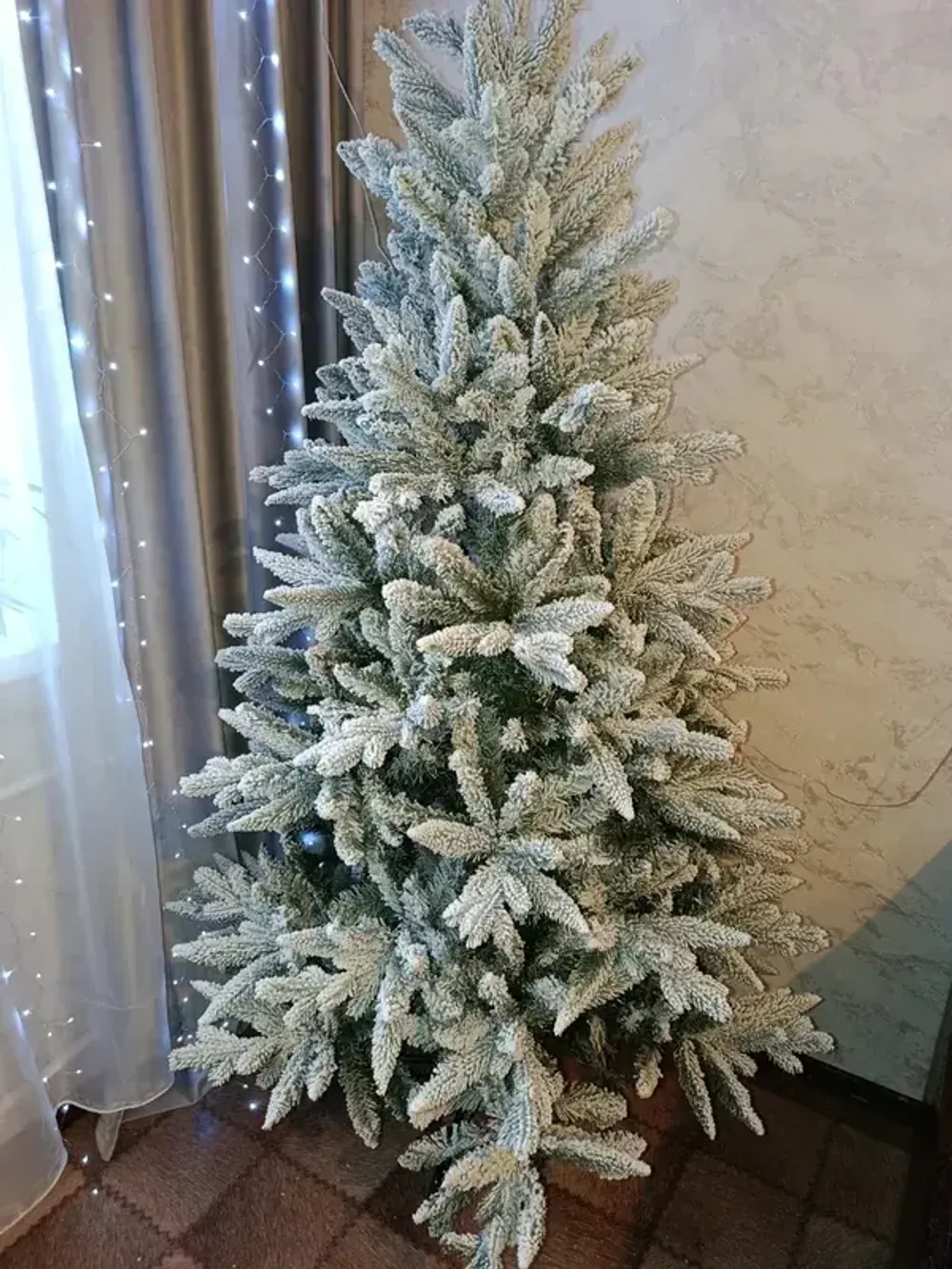 Заснеженная елка «Noel» Ноэль (Литая+пвх) 240 см / 2,4 м