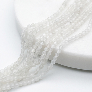 Лунный камень граненый бусины, диаметр около 2,5 мм, цена за нить 38 см