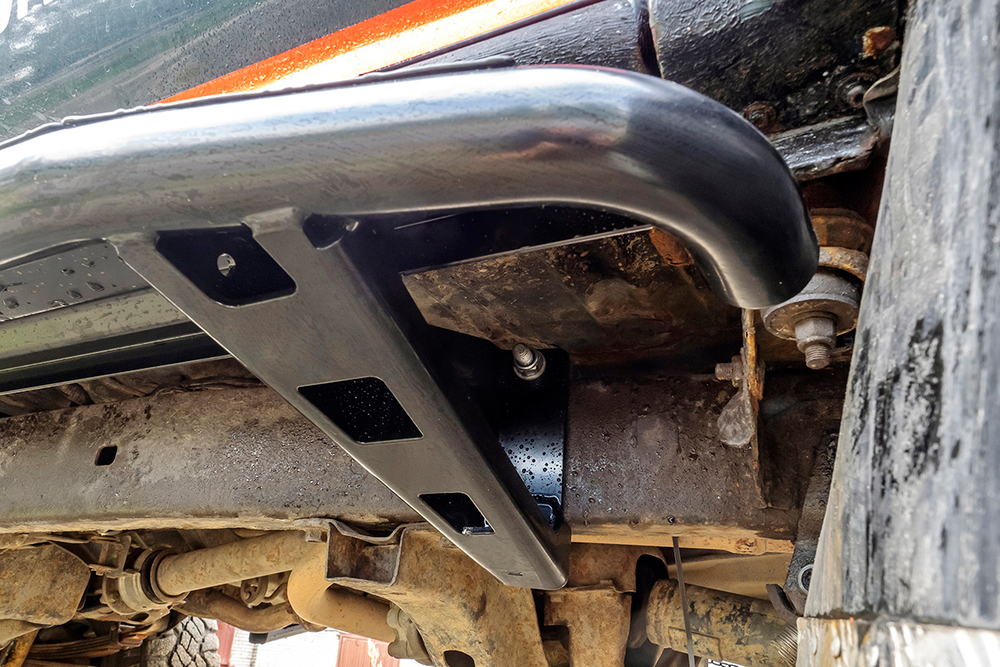 Пороги силовые Toyota Hilux 1983-1997 РИФ