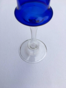 Ваза на ножке синяя, Лауша