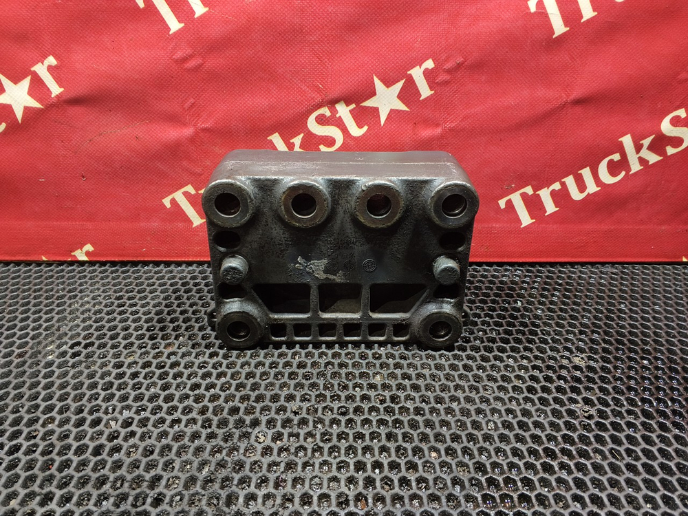 Подушка двигателя задняя левая 2019г.