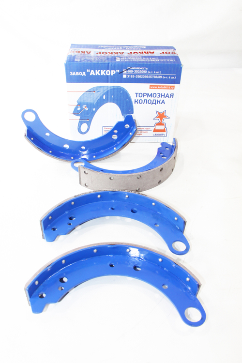 Колодка барабанного тормоза а/м УАЗ-469 клёпанная/длинная/задняя (к-т 4шт.) в коробке АККОР