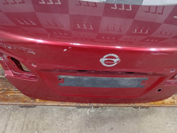 Крышка багажника Nissan Sentra (B17) 12-19 Б/У Оригинал 843004MA8A