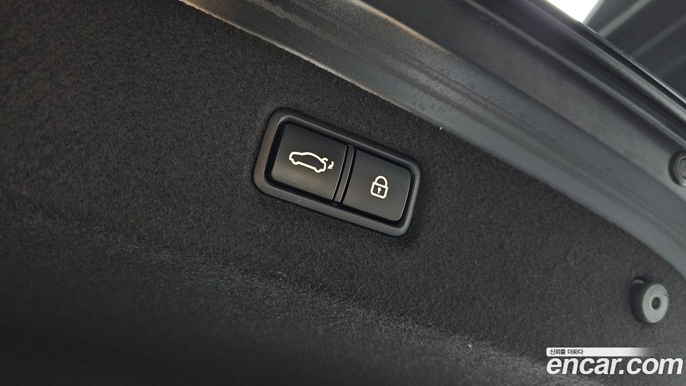 Genesis G90 3.8 AWD (02.2021)