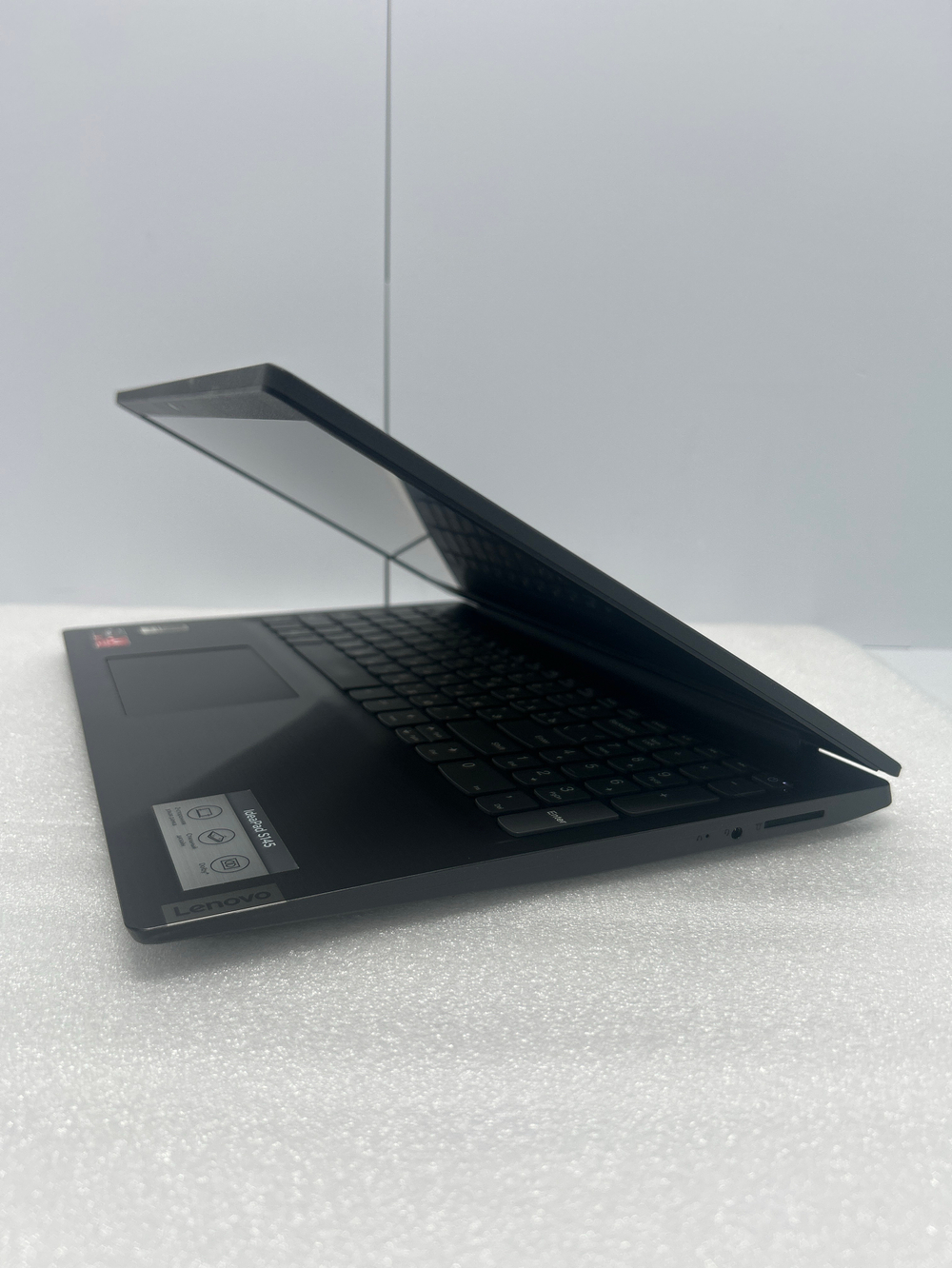 Ноутбук Lenovo ideaPad S145-15API (81UT007FRK) 15.6"/AMD Ryzen 5 3500U/RAM 8GB/SSD 128GB+HDD 1TB/AMD Radeon Vega 8/1920x1080/TN/DOS/Подсветка кл-ры: нет/черный. Состояние: Уценка/ царапины на матрице