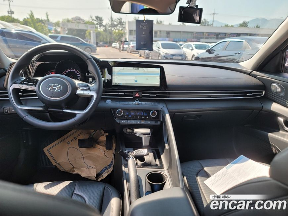 Hyundai Avante (CN7) 1.6 (03.2021)