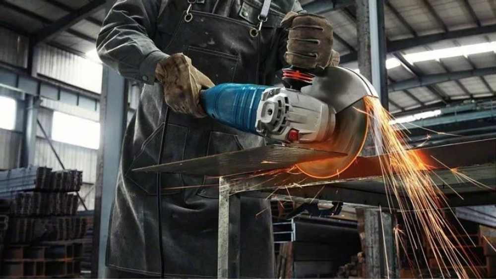 Угловая шлифмашина сетевая BOSCH GWS 24-180 06018C2000